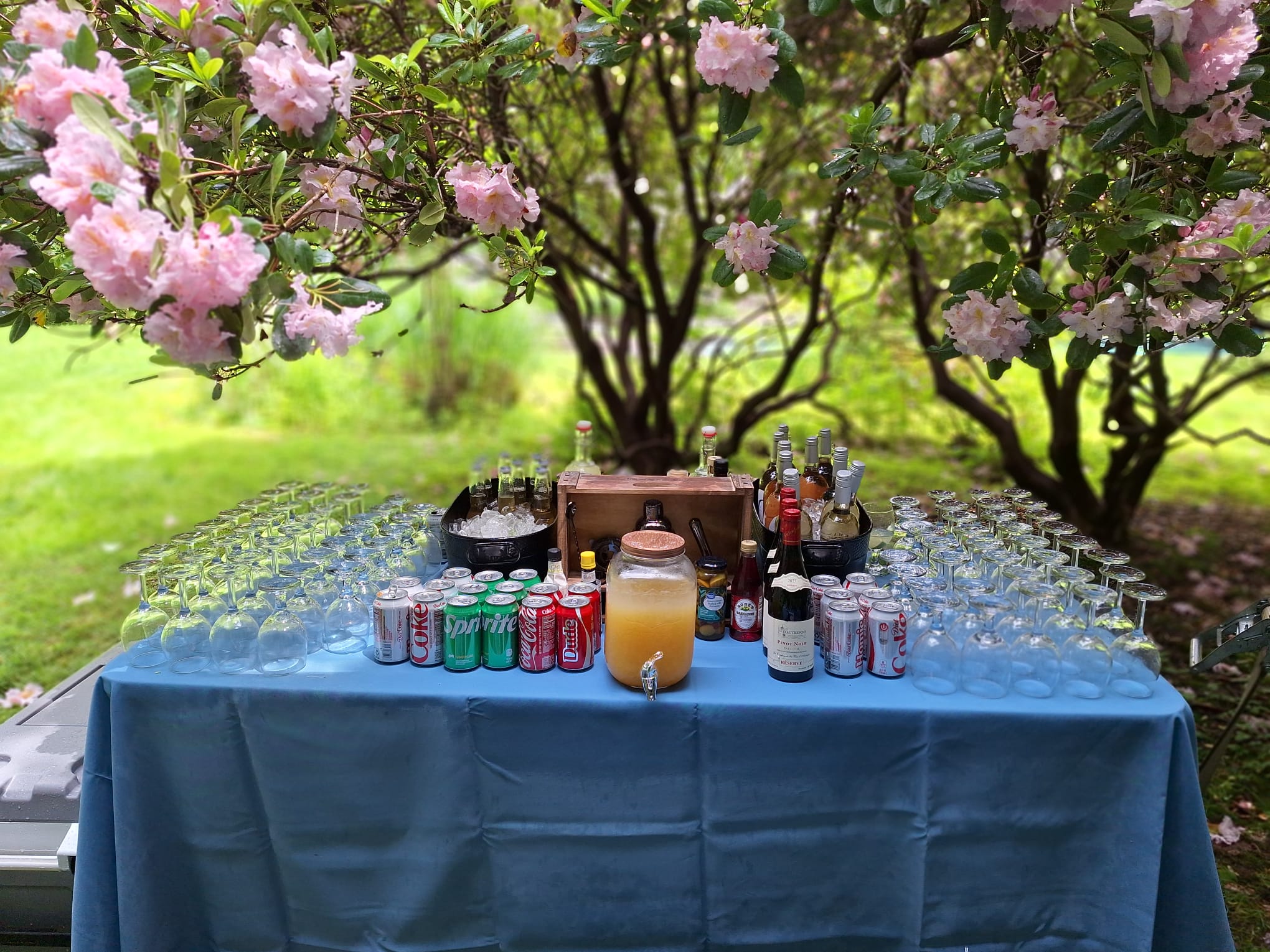 Professional Wonderbarz bartender pouring cocktails at a dry hire wedding bar in Westport Connecticut